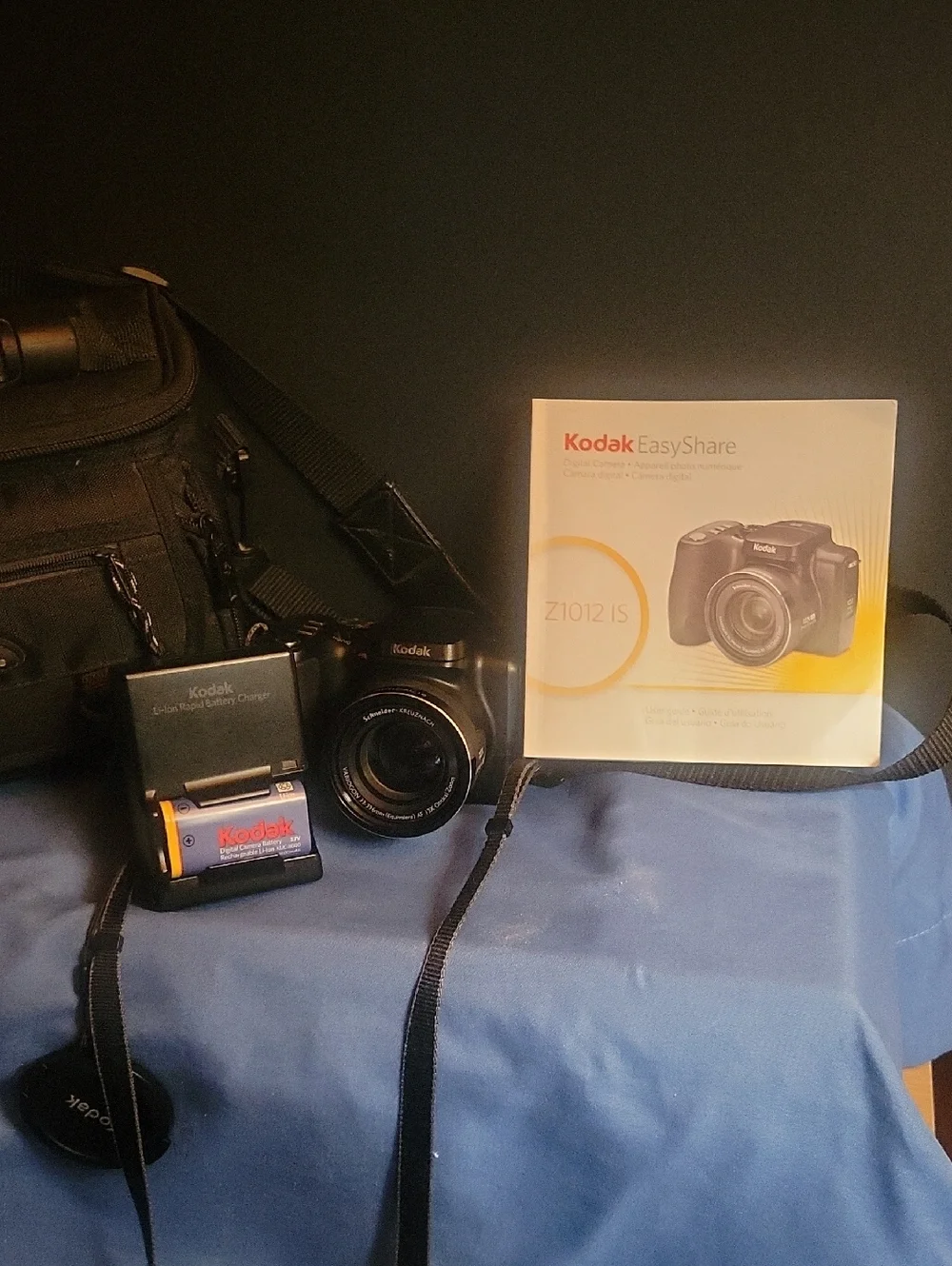 Kodak Black Compact Camera with Black Carrying Case and Charger